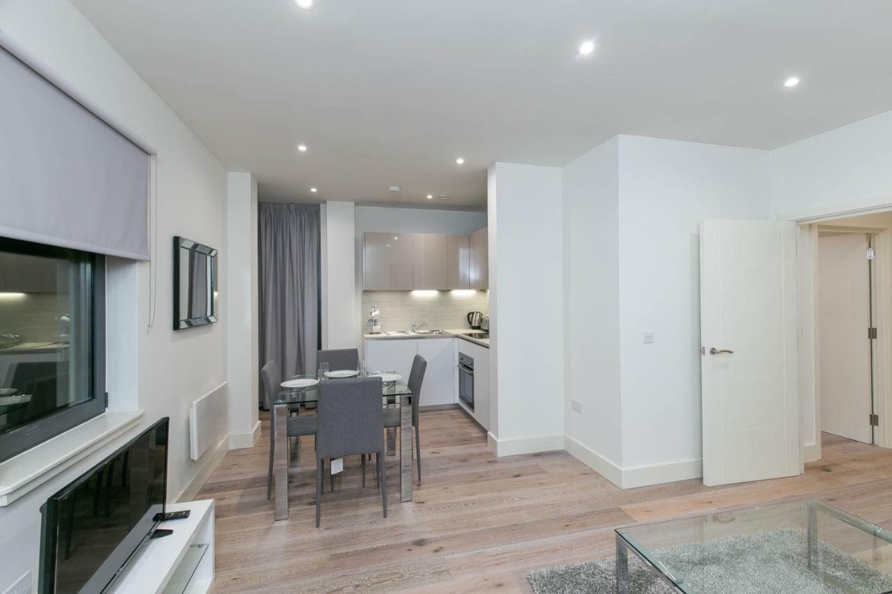 Deluxe Apartments By Heathrow Harmondsworth Buitenkant foto
