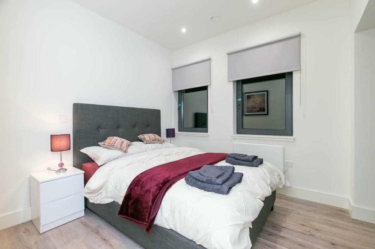 Deluxe Apartments By Heathrow Harmondsworth Buitenkant foto