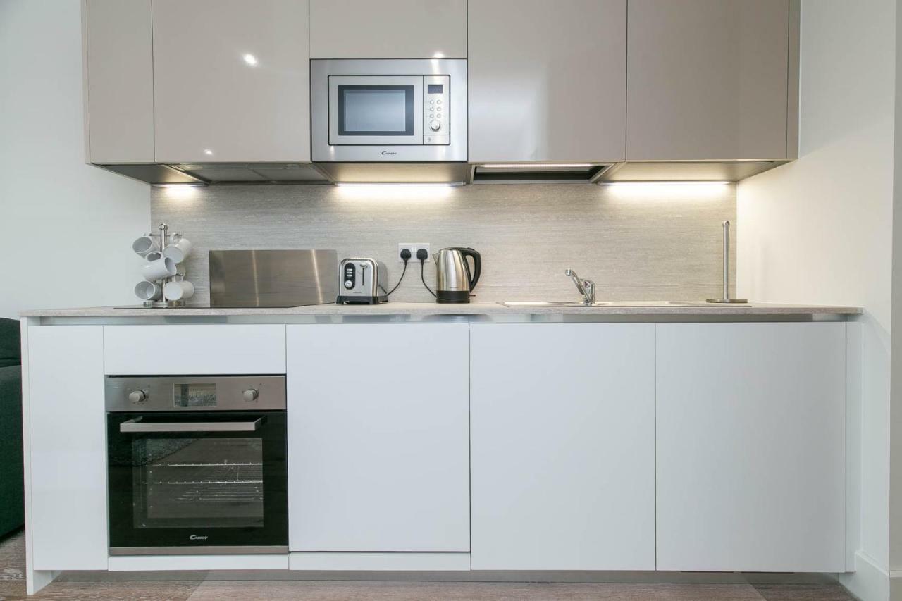 Deluxe Apartments By Heathrow Harmondsworth Buitenkant foto