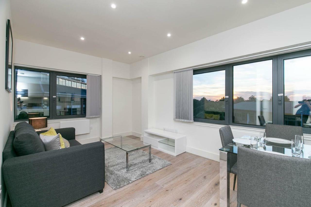 Deluxe Apartments By Heathrow Harmondsworth Buitenkant foto