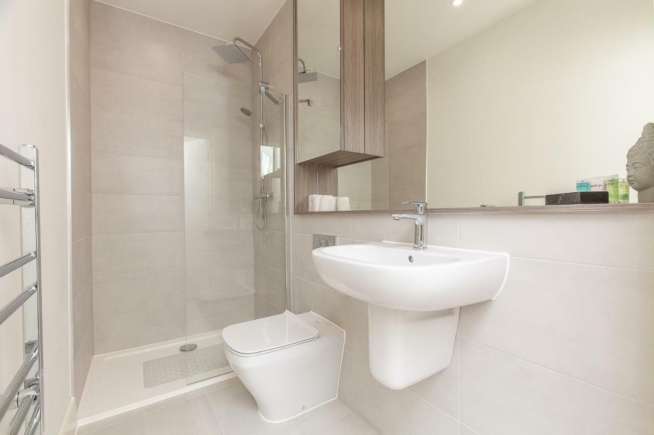 Deluxe Apartments By Heathrow Harmondsworth Buitenkant foto