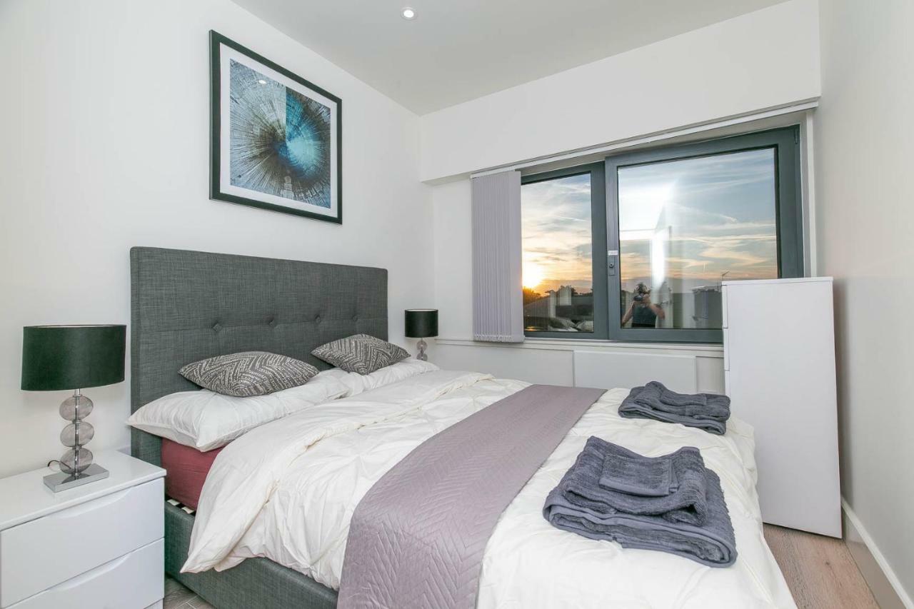 Deluxe Apartments By Heathrow Harmondsworth Buitenkant foto