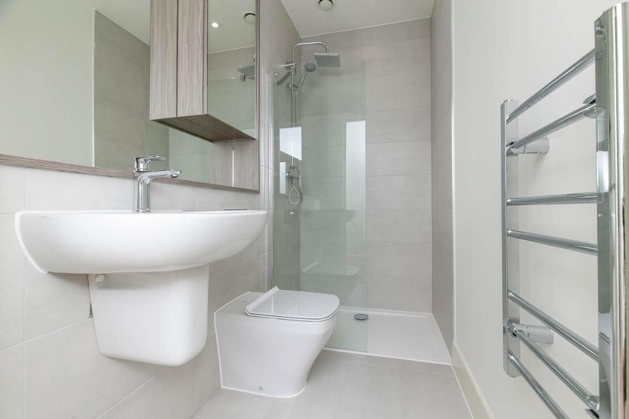 Deluxe Apartments By Heathrow Harmondsworth Buitenkant foto
